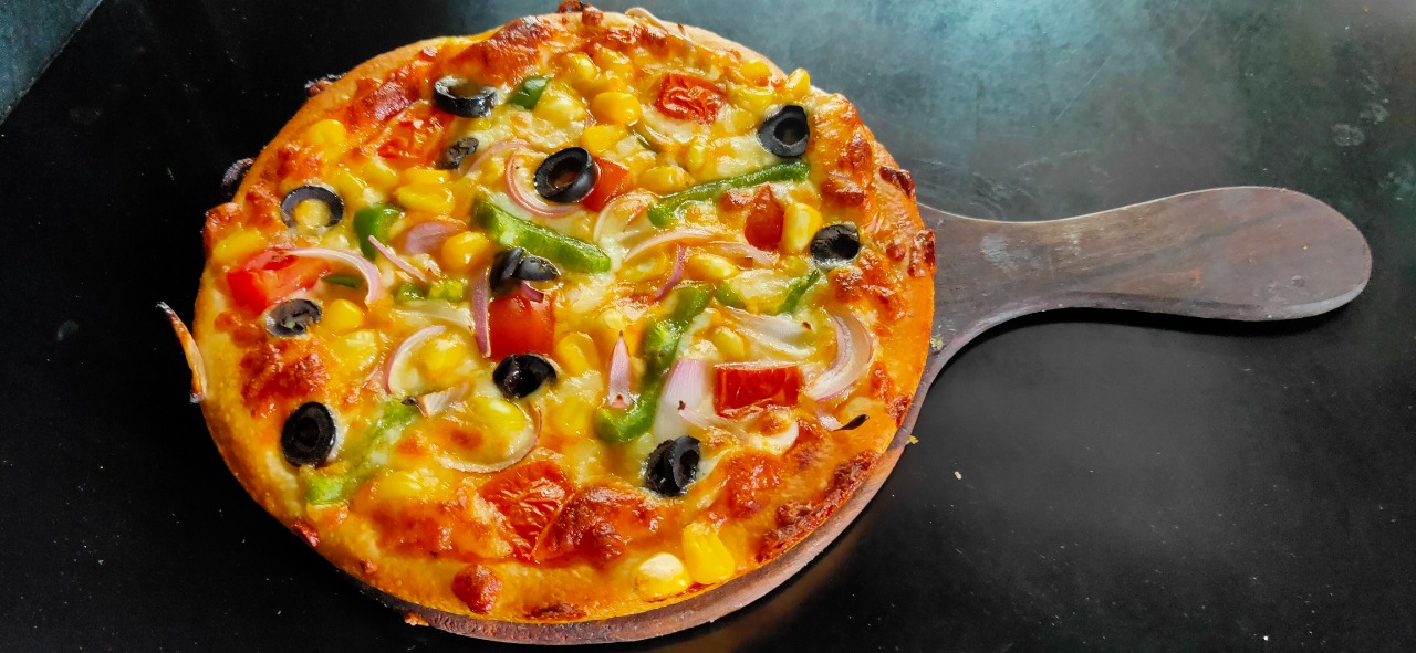 Vegge Corn Pizza