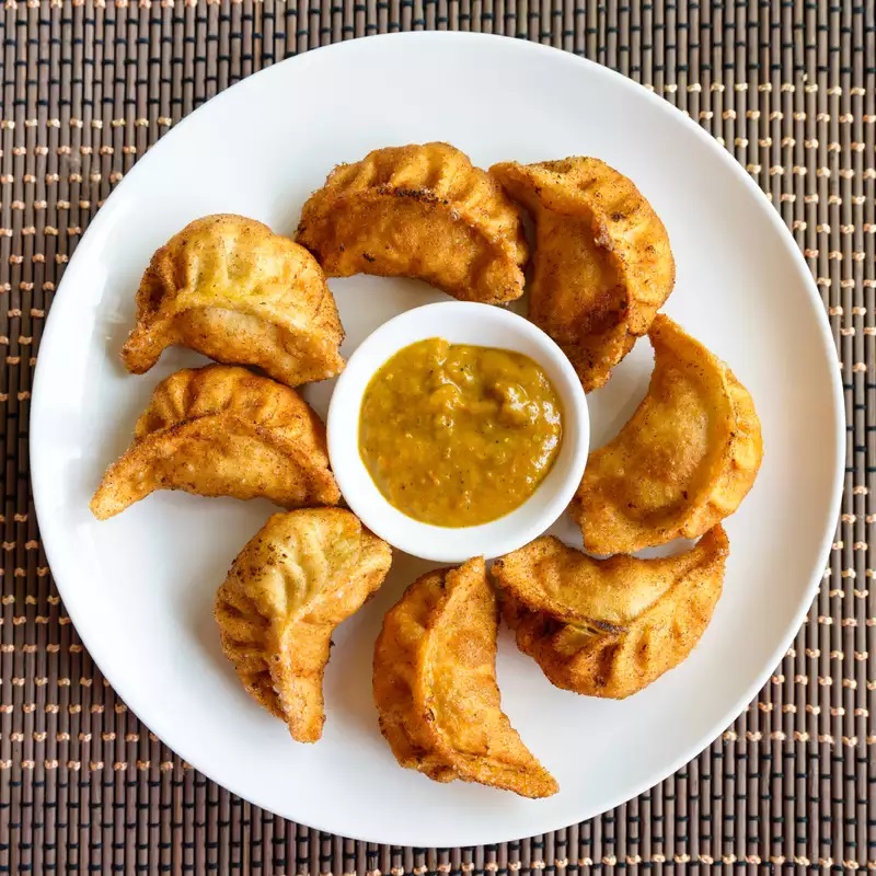 Chicken Fried Momos 6 Pcs